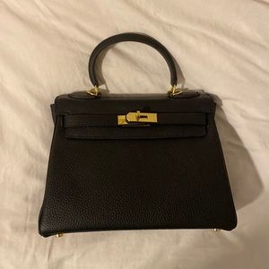 Chic Black Kelly-style bag with gold hardware 28cm